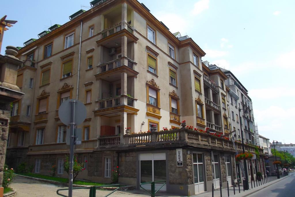 Glamour Apartments Будапеща Стая снимка
